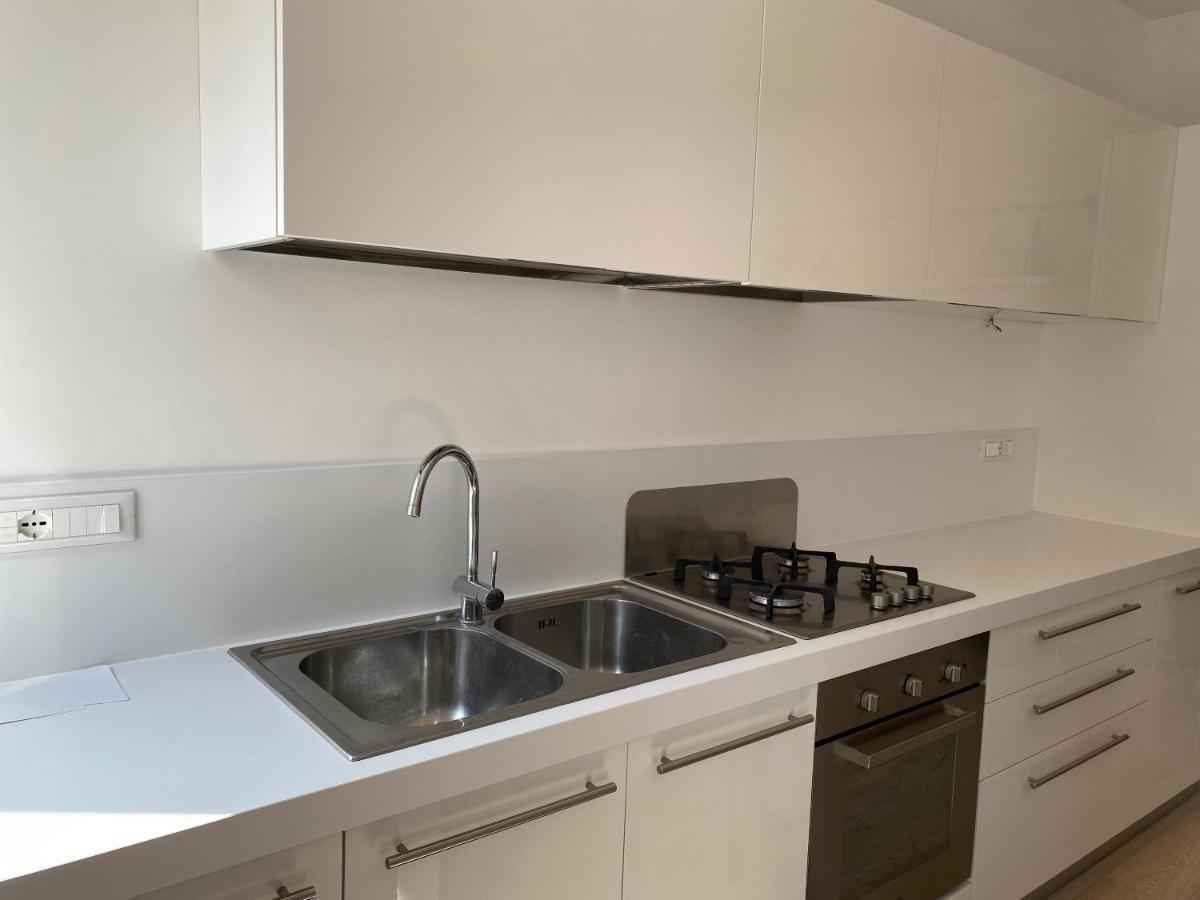 Bright & Spacious Apartment Near Navigli - Ponti Milán Exterior foto