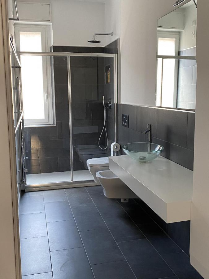 Bright & Spacious Apartment Near Navigli - Ponti Milán Exterior foto